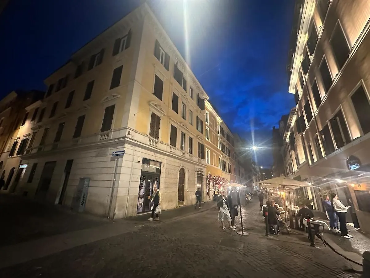 Apartment Borgo Pio Vatican Rom